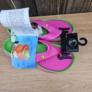 Dragon Fruit Sandals Women Size 6